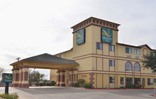 Quality Inn SeaWorld - 1 King or 2 Queen Beds - Free Breakfast