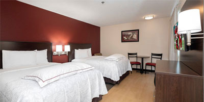 Red Roof Inn Downtown Plus - 1 King or Two Full Beds room - Free Parking