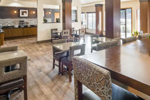 Best Western Plus Hill Country Suites -  1 King Bed with Sofa Bed or 2 Queen Beds with Sofa Bed - Free Breakfast & Parking