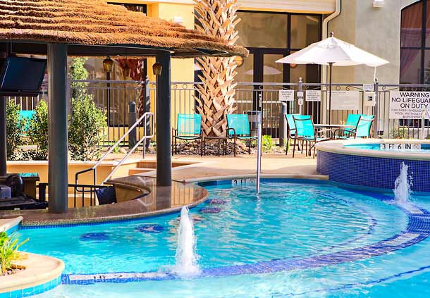 Courtyard Marriott Hotel near Seaworld San Antonio Pool
