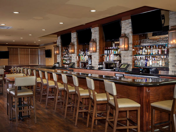 Holiday Inn SeaWorld San Antonio bar